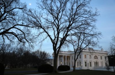 © Reuters.  الإدارة الأمريكية تتجنب الإغلاق الحكومي حتى 20 ديسمبر المقبل